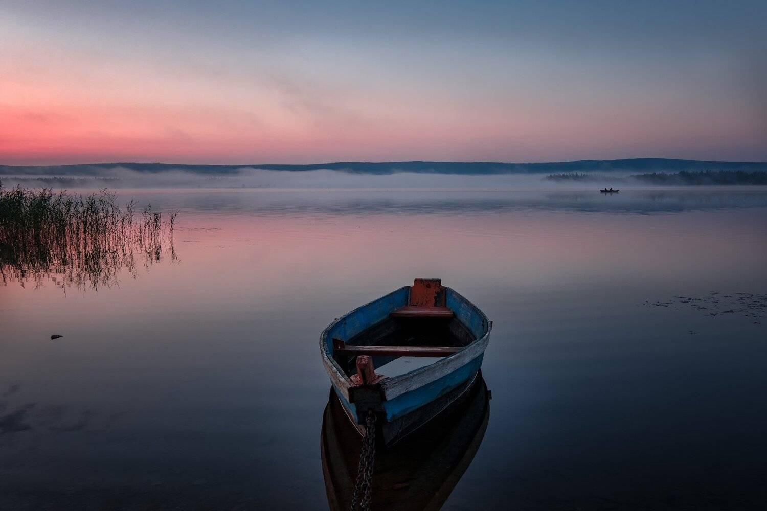 зюраткуль, пейзаж, озеро, лодки, горы, небо, рыбаки, рассвет, туман, утро, Андрей Чиж
