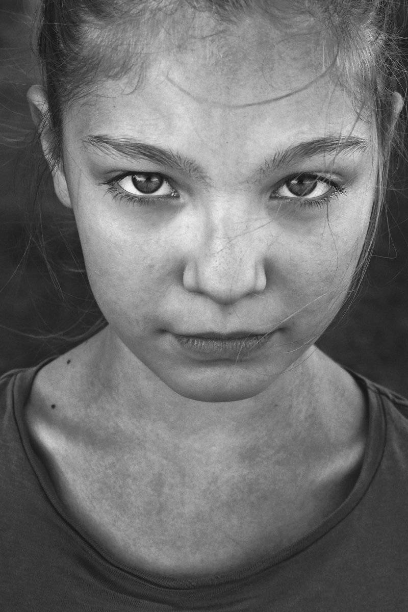 девушка, глаза, взгляд, чб, апатиты, Николай Смоляк