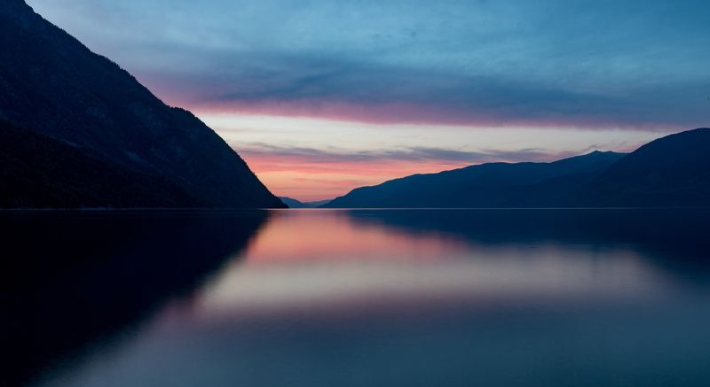 Закат на Телецком озере фото превью
