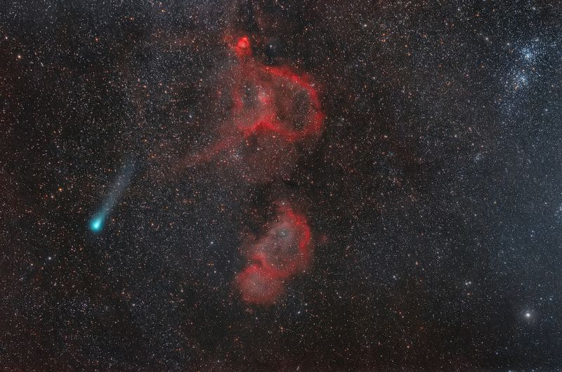 астрофотография, фотографии космоса, космос. туманности душа и сердце, комета В БЕЗДНЕ фото превью