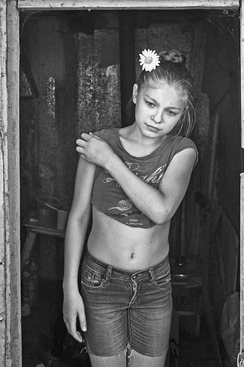 портрет, девочка, глаза, взгляд, чб, апатиты, Николай Смоляк