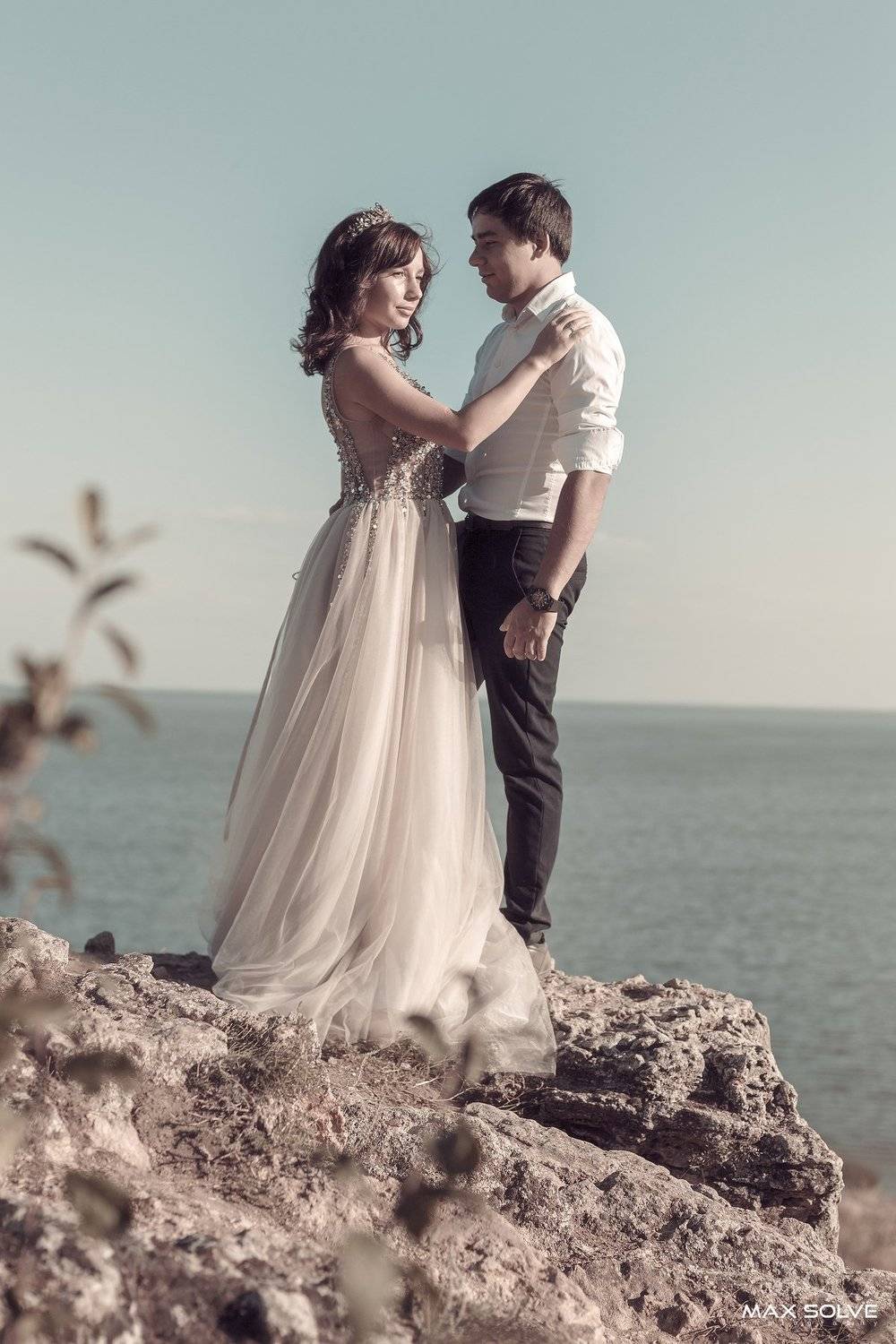 girl, girls, models, woman, female, light, fashion, beauty, brunette, beauty, hair, outdoor, location, tree, dress, wedding, , Max Solve