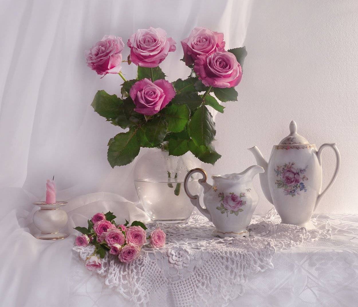 still life,натюрморт,фото натюрморт,осень, ноябрь, розы, цветы, фарфор,свеча, подсвечник, Колова Валентина