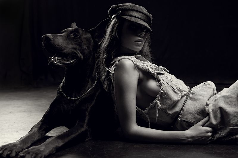 portrait, 35mm, girl, beauty, retouch, posing, model, studio, photography, fitness, lingerie, sexy, sigma, sony, a7iii, a7m3, art, light, hair, bazarov, glamour, fashionable, elegant, fashion, style, pretty, doberman, awesome, dog Doberman project фото превью