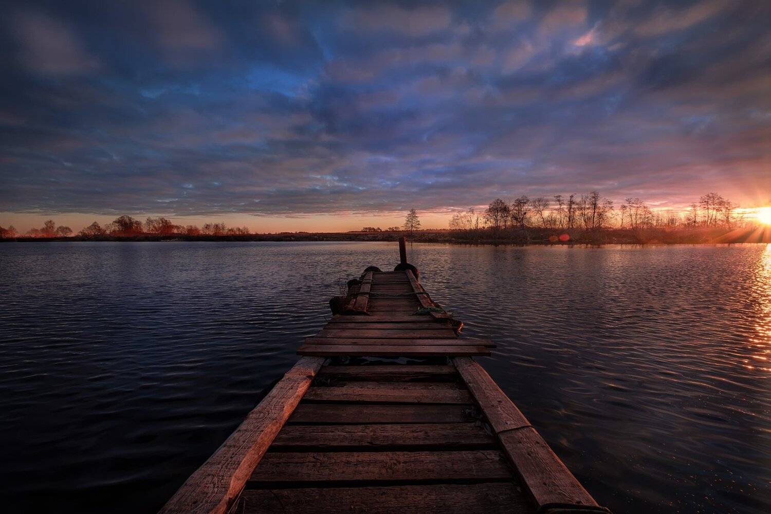 дубна, река, причал, ноябрь, холод, утро, рассвет, облачность, солнце, восход, вода, Андрей Чиж