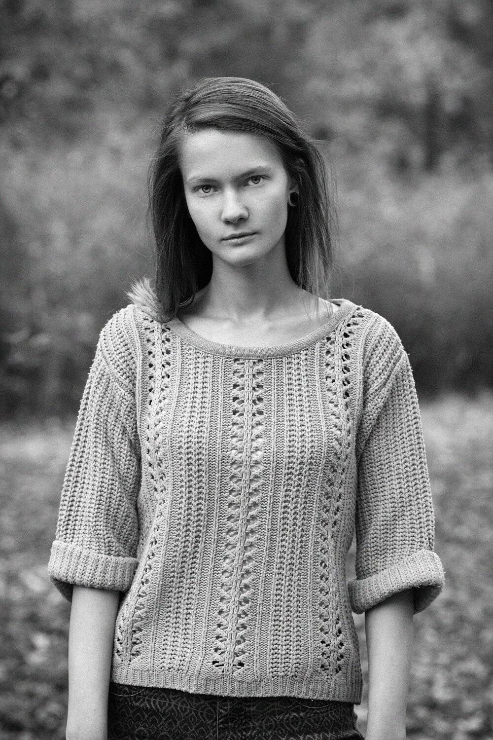 Light, Natural Light , Natural , Black & White , B&W , Model , Pose  , Posing , Asen Andreev , Asen Andreev Photography , Monochrome , Fashion Model , Fashion , Portrait, asen