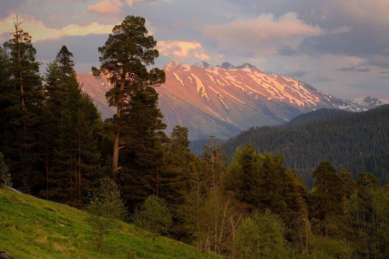 Закат в горах Кавказа