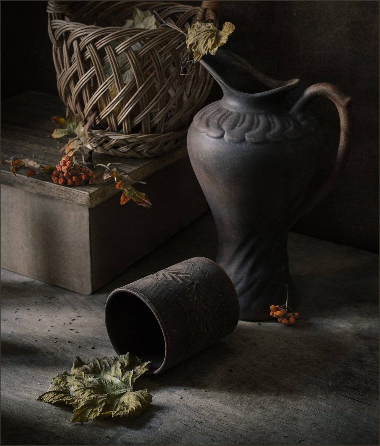 кружка, кувшин, корзина, рябина, натюрморт, Андрей Угренинов