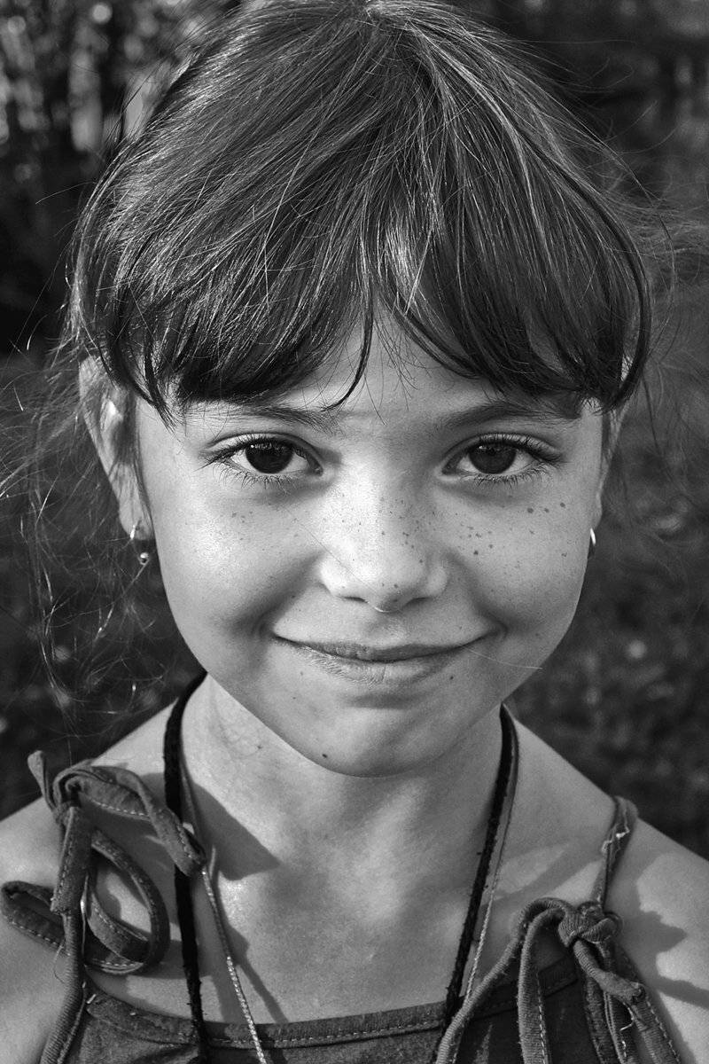 портрет, девочка, глаза, взгляд, чб, апатиты, Николай Смоляк