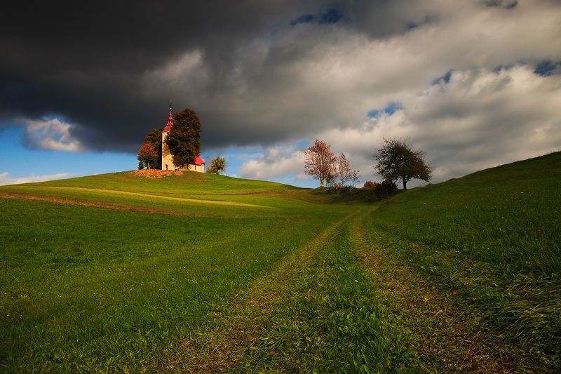slovenia, land, light, mood, church, meadow, evening, autumn Idyllic land фото превью