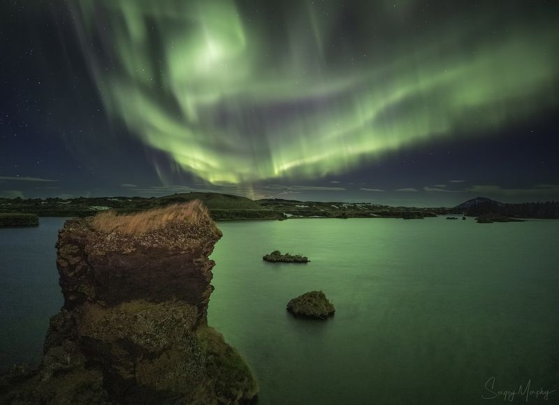 myvatn lake iceland northern lights Green water of Myvatn lake. Iceland. фото превью