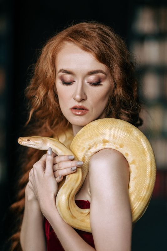 girl, portrait, redhead, snake, russia Anna фото превью