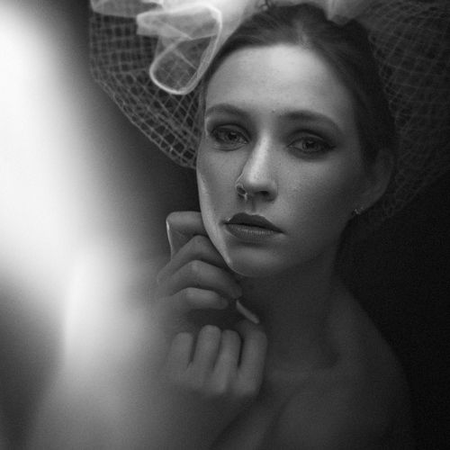 Женский Портрет