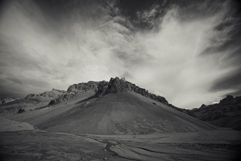 ladakh, canyon, bw Canyons of Ladakn фото превью