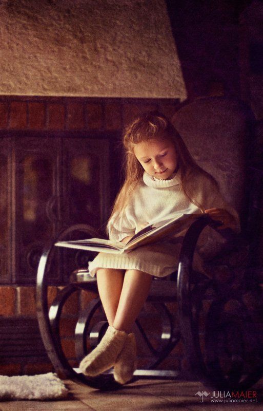 у камина фото превью