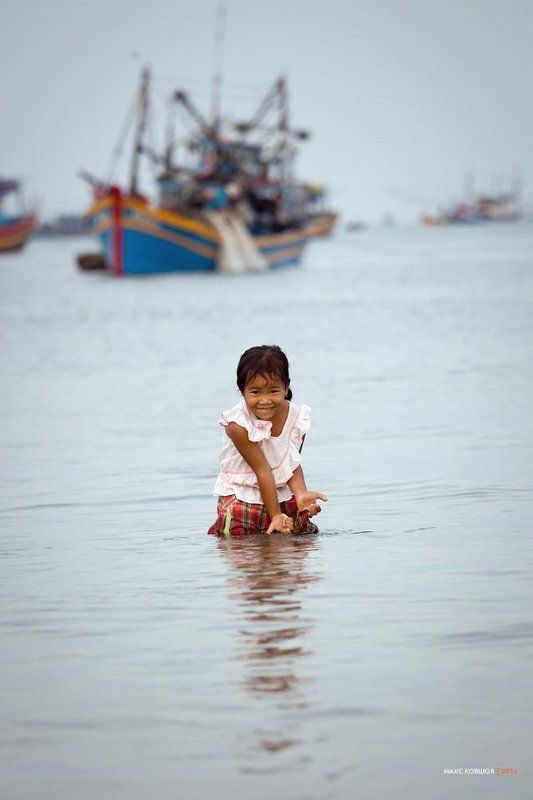 вьетнам, муй не, утро, рыбаки Немножко стеснительная рыбачка фото превью