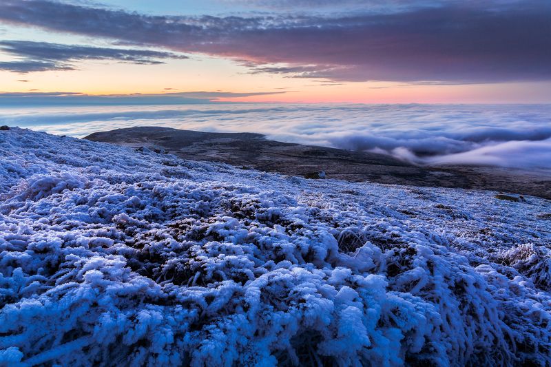 #sunset #bulgaria #vitosha #winter #cold #ice #cherni vrah #mountain When the cold draws фото превью