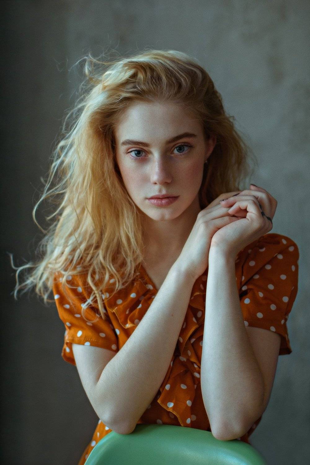 portrait, портрет, girl, indoor, девушка, молодость, ноябрь, ламповый, retouch, ретушь, цвет, Павел Фишар