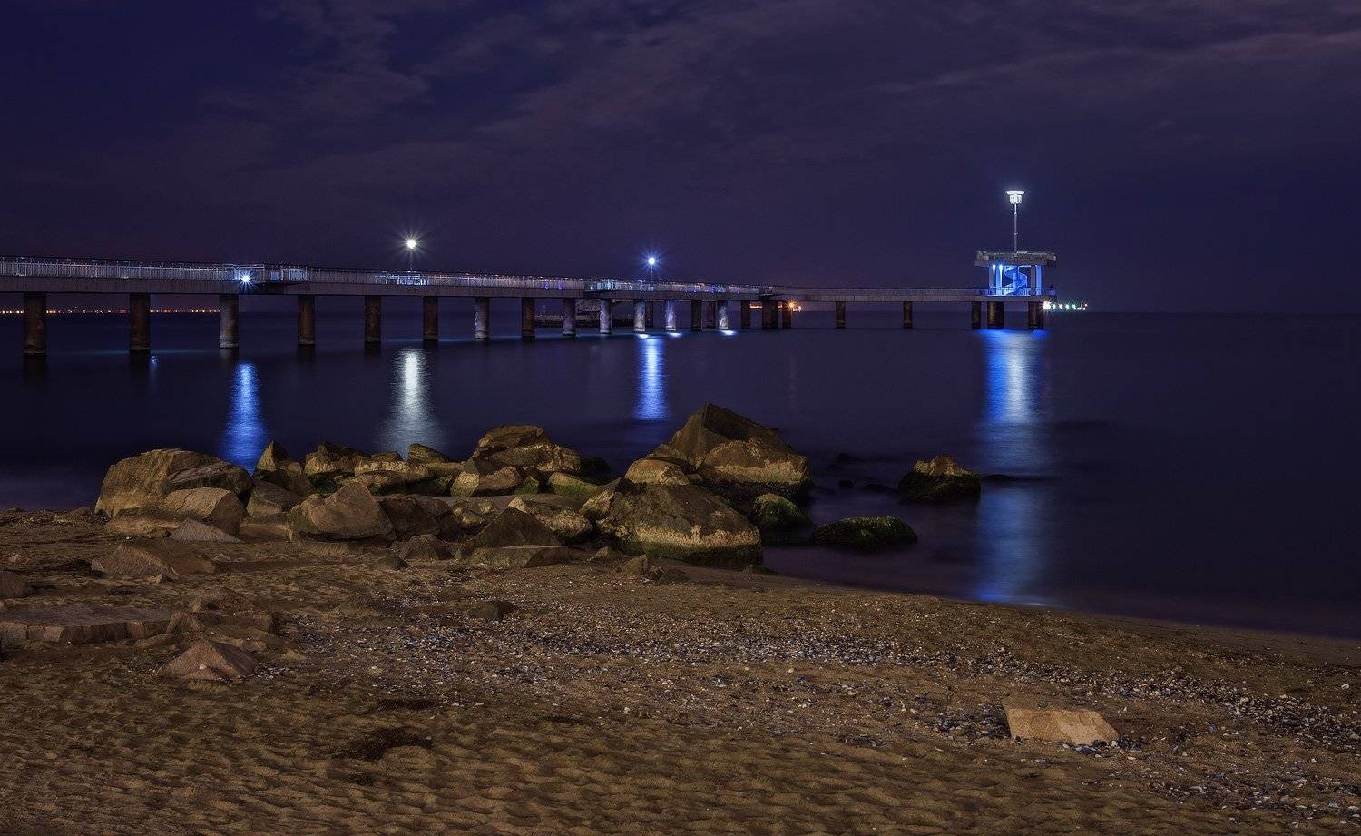 ночь, фонари, мост, море, камни, берег, набережная, бургас, болгария, Ра Вера