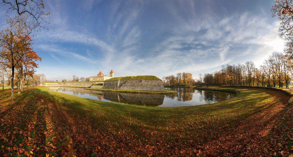 Осенний Курессааре, остров  Сааремаа., Юрий Чернов
