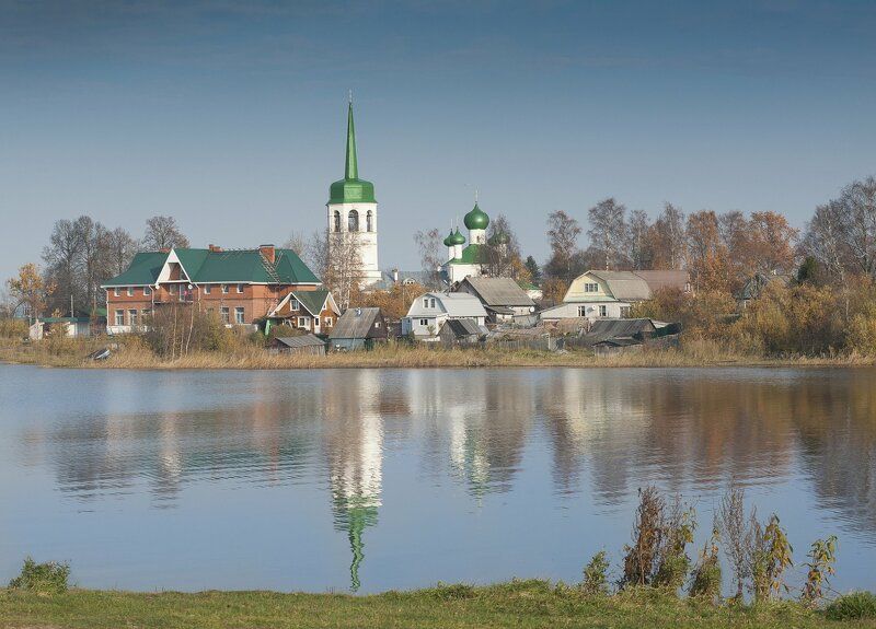 Успенская церковь на реке Сясь