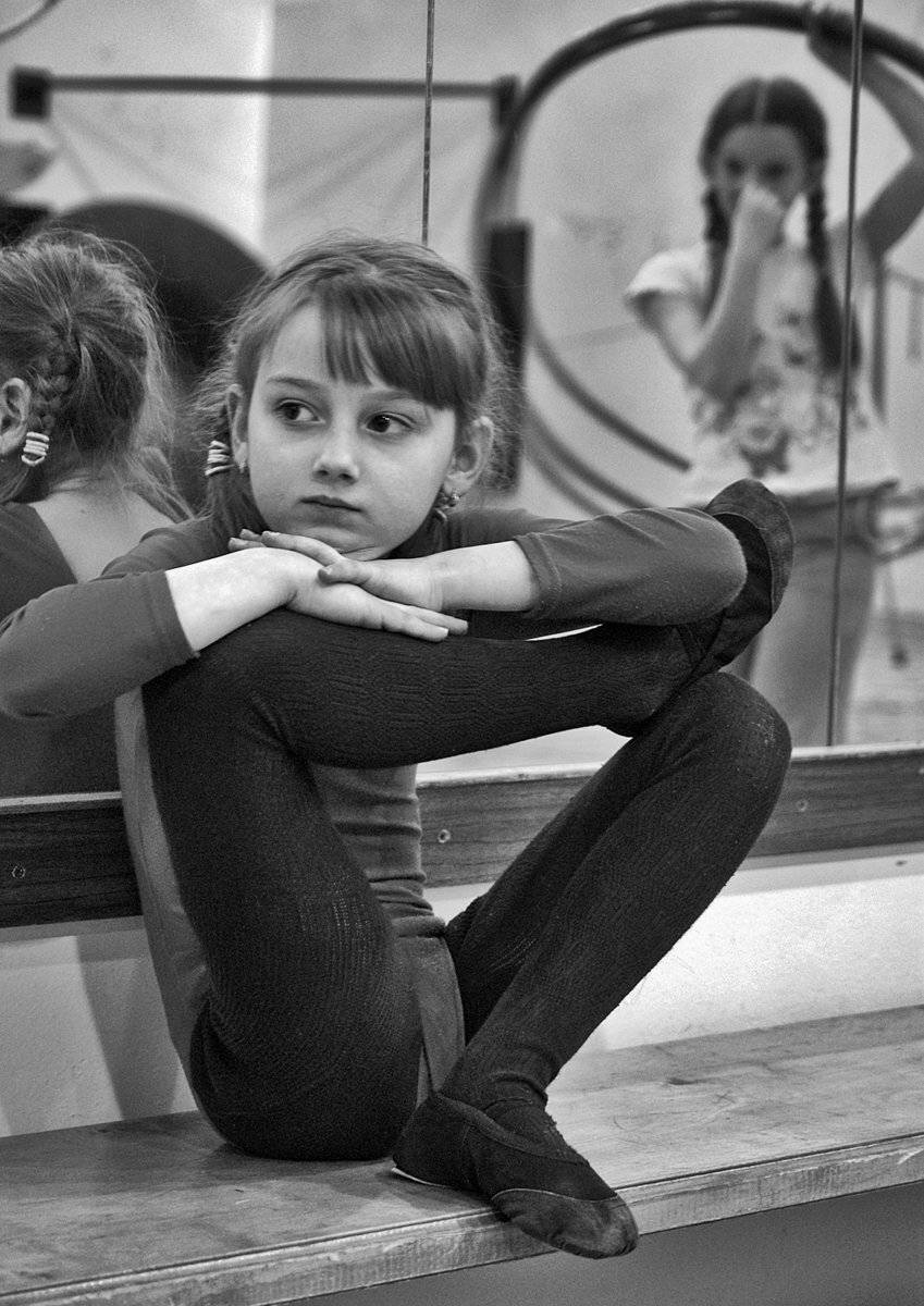 цирк, улыбка, пластика, портрет, девочка, глаза, взгляд, чб, апатиты, Николай Смоляк