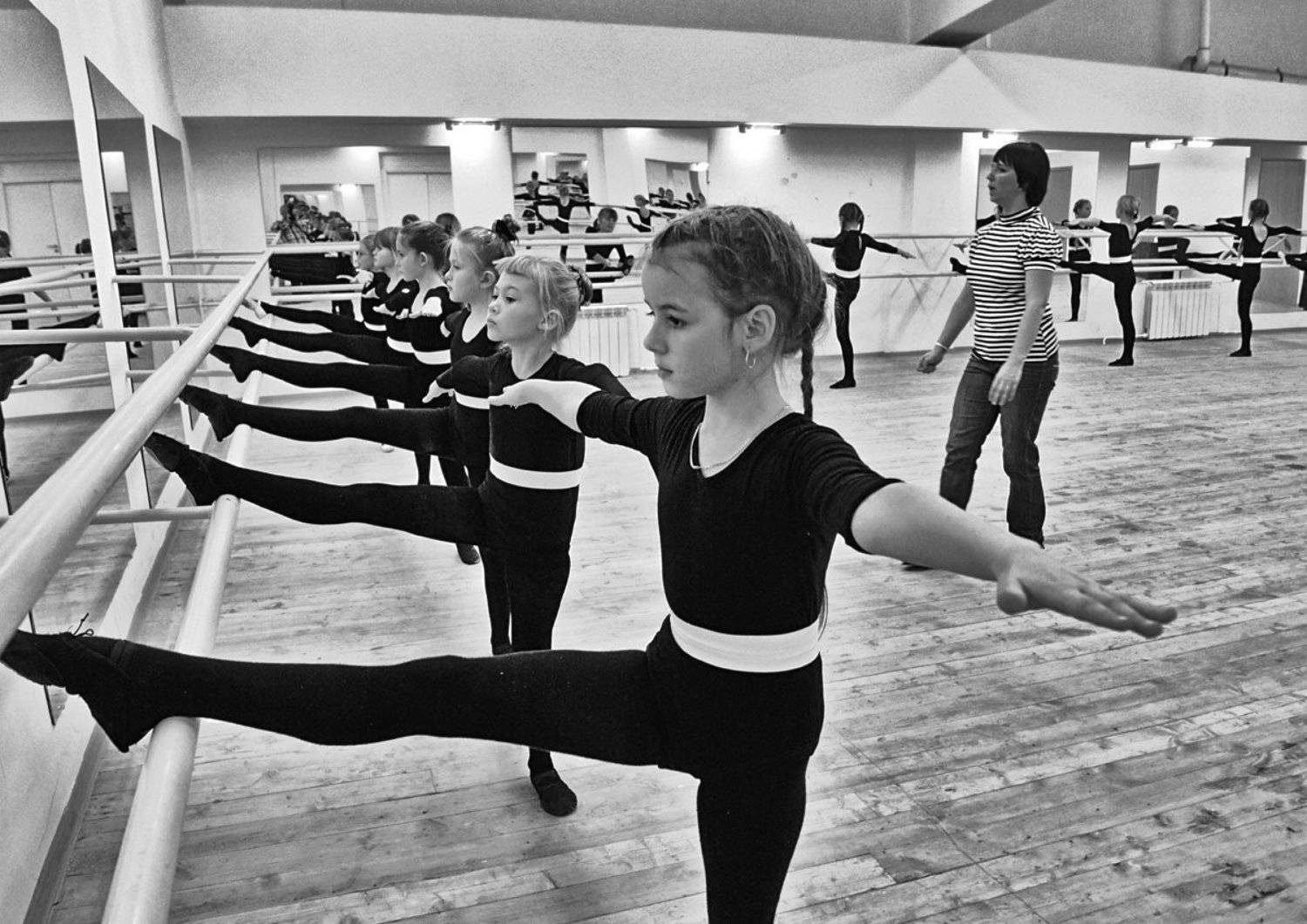 танцы, дувушка, репетиция, чб, апатиты, Николай Смоляк