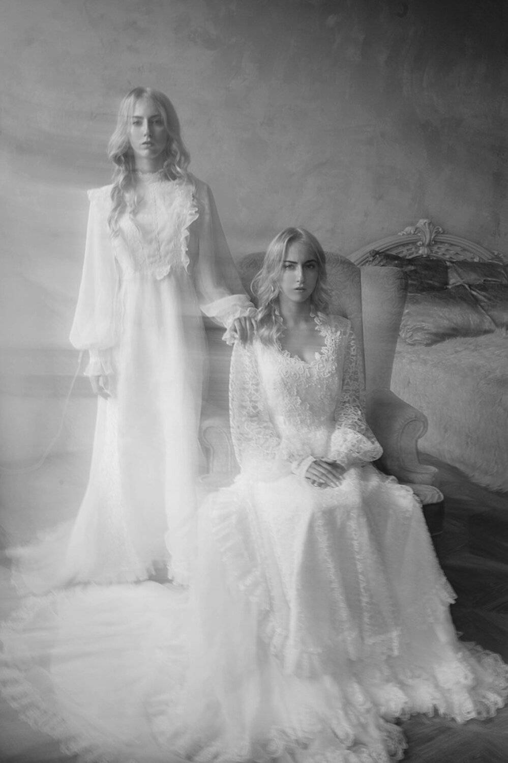 фото винтаж портрет близнецы сёстры танцы выдержка, Marie Dashkova