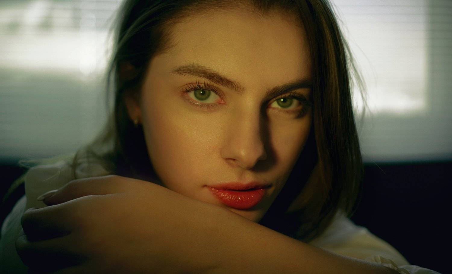 portrait model girl natural light face closeup color, Ali Arabzadeh