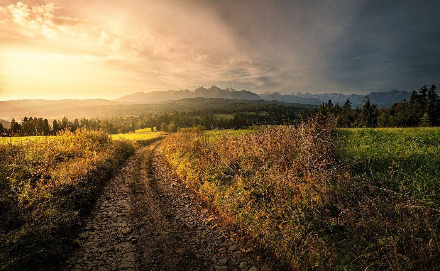 landspace, landschaft, landmark, poland, polska , krajobraz, autumn, mountain, mountains, morning, sunrise, sunset, , Sieku Łukasz