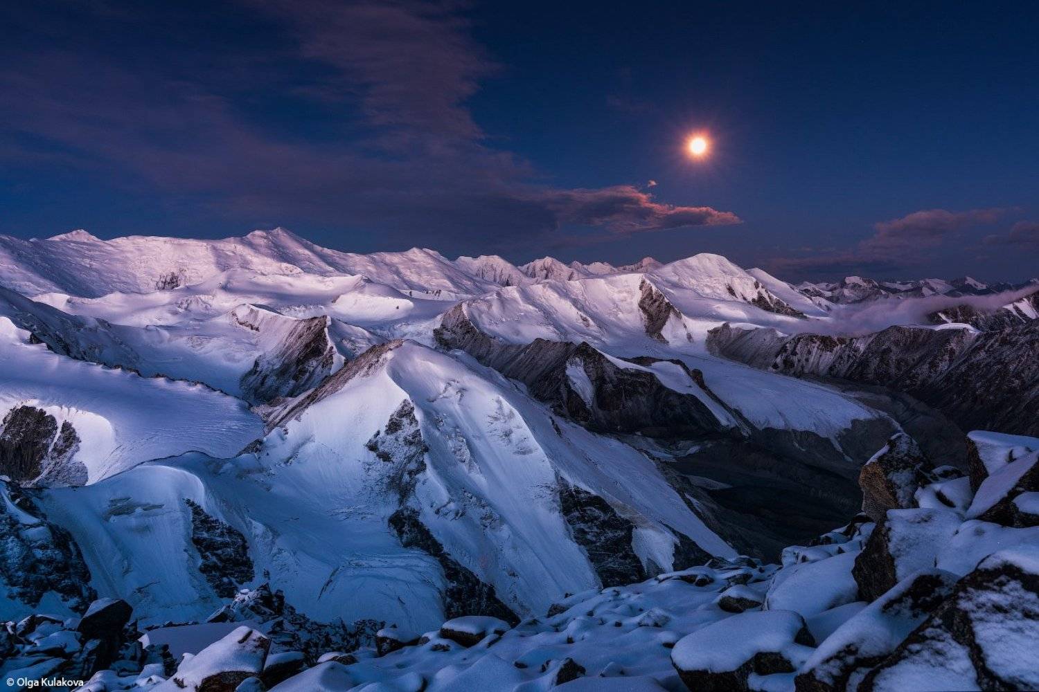 ночь, луна, тянь-шань, горы, вершина, пик мукагали, терскей алатау, сумерки, рассвет, Ольга Кулакова