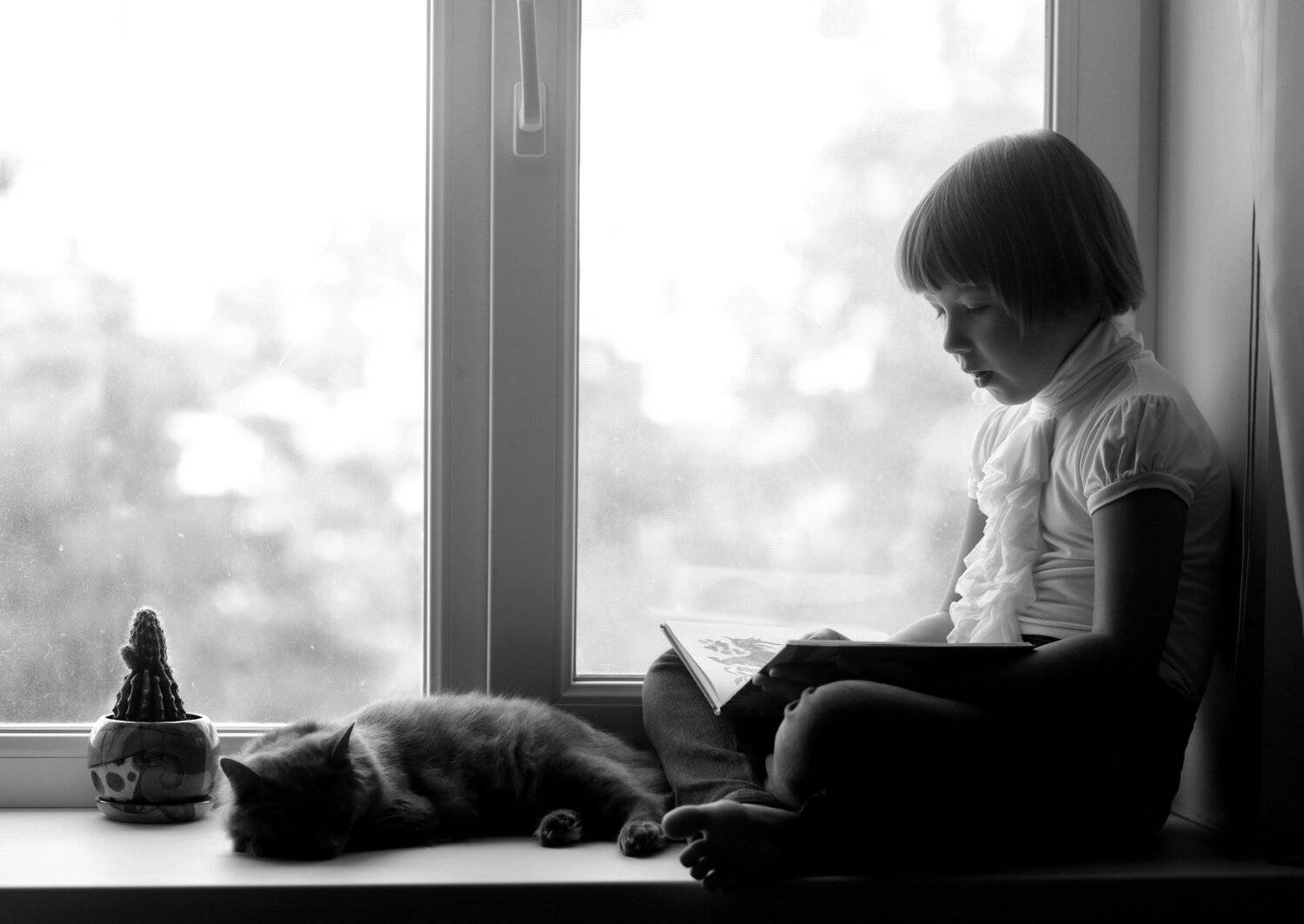девочка кошка. черног-белое жанр, Вера Шамраева