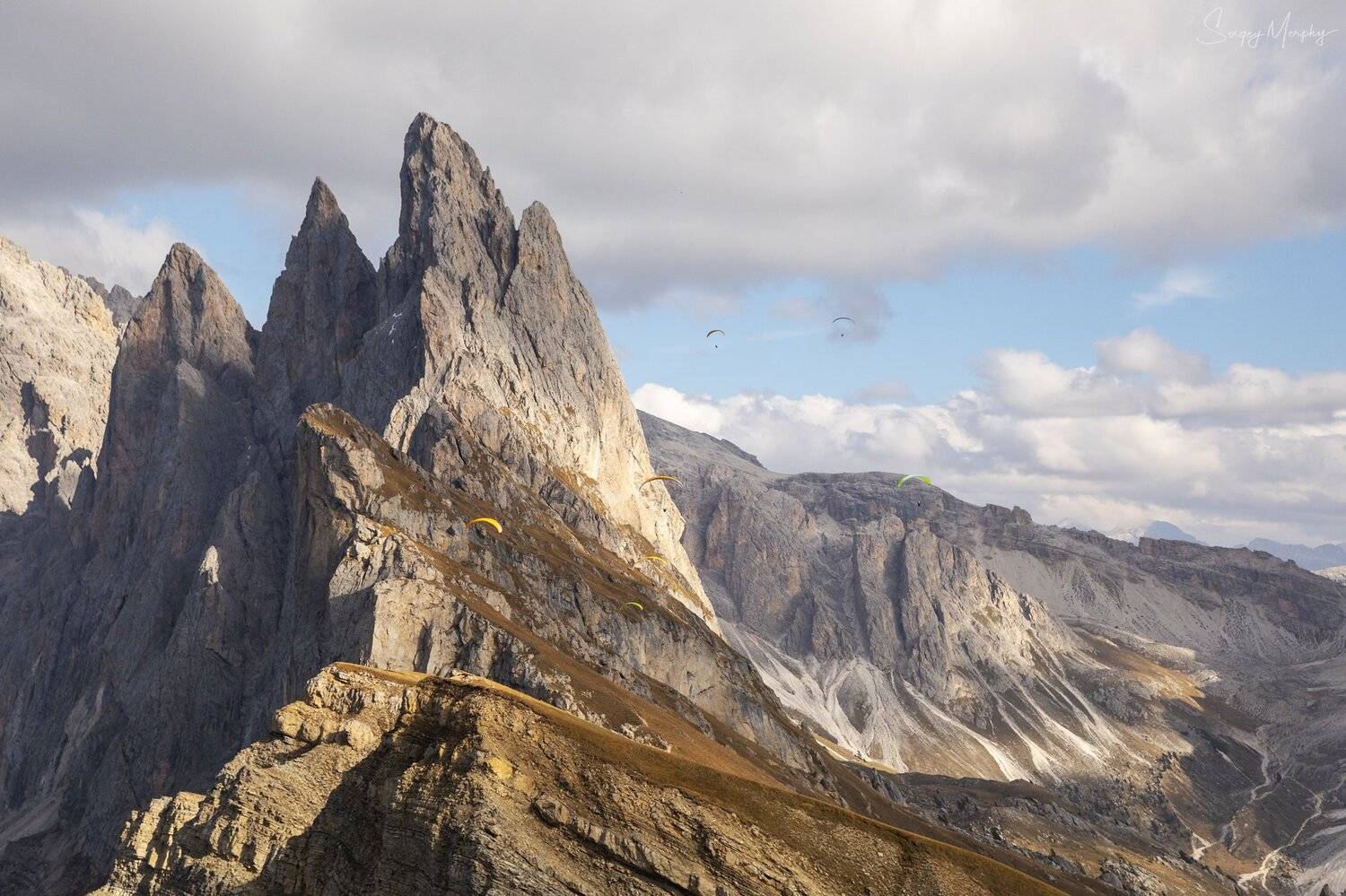 seceda paraglider dolomites, Sergey Merphy