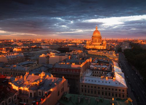 Город просыпается