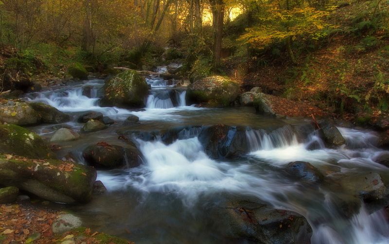 горы река перекаты По реке Монашке фото превью