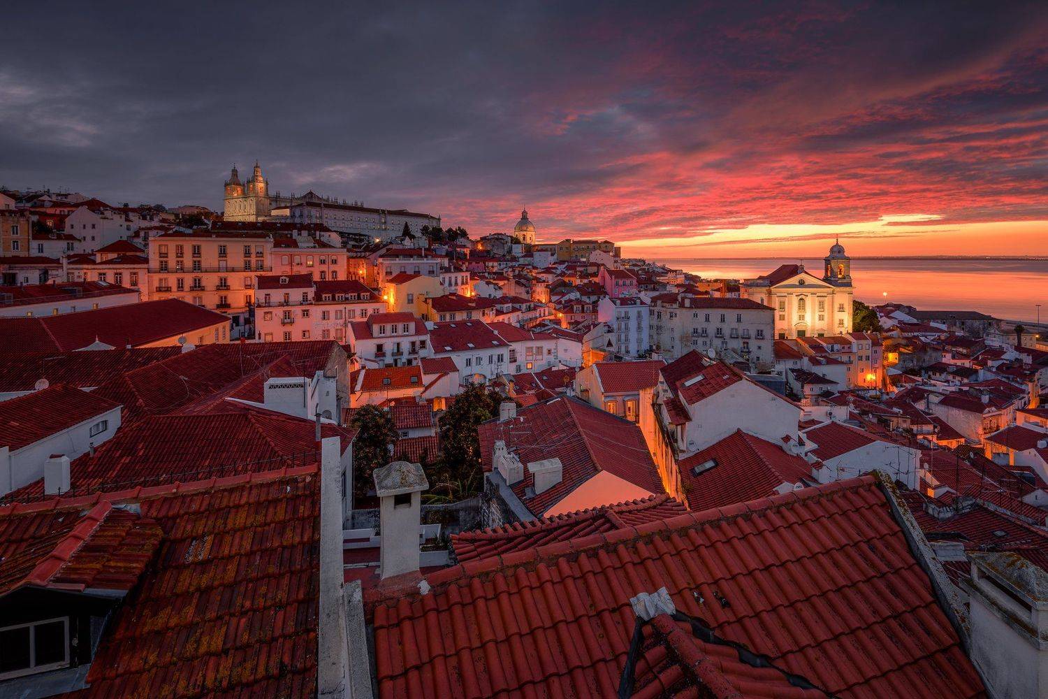 Europe, Portugal, Lisbon, Hugo, S&oacute;, HugoS&oacute;, Nikon, D810, Sunrise, PortasdoSol, Viewpoint, Old, City, Hugo S&oacute;