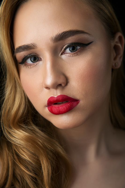 Полина фото превью