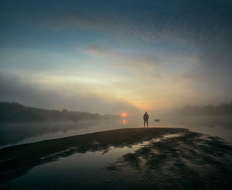 #пейзаж #мистика #фантазия #утро #природа #небо / Утро на реке... / фото превью