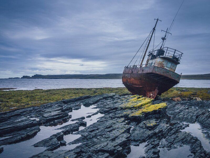 Wrecked ship on Rybachiy peninsula