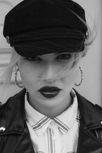 Лила