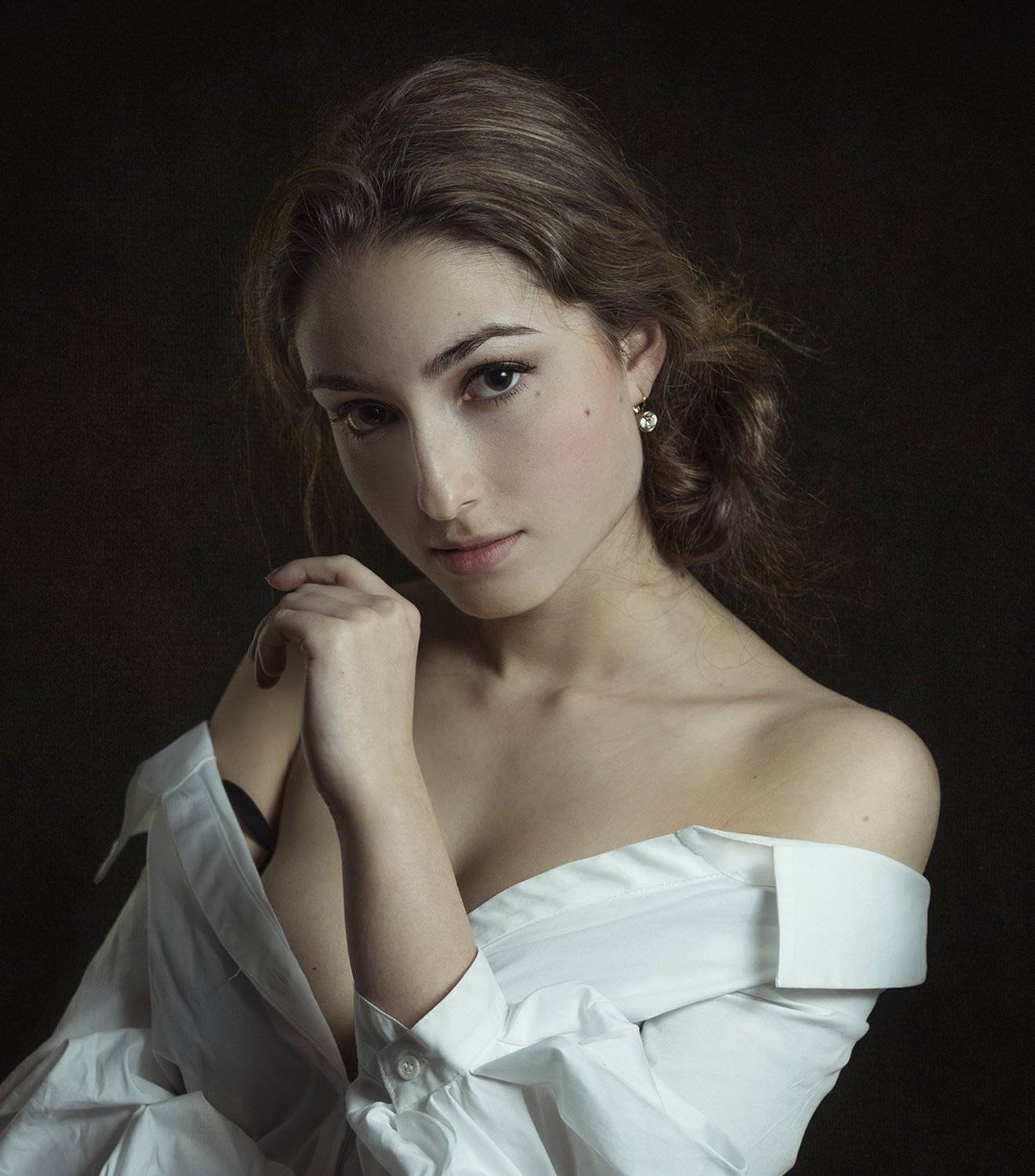 портрет , взгляд ,красивая девушка , цвет ,волосы , красивые губы ,нежность , таинственность fine art, Natalia Kholodova