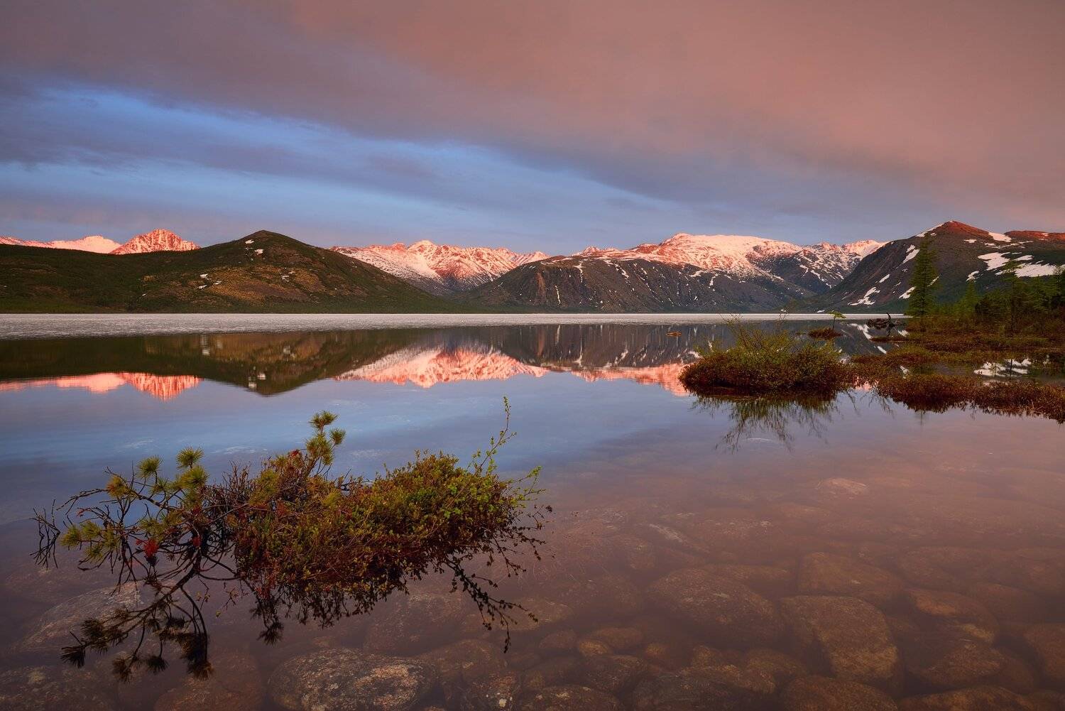 Розовые озера Колымы.... Автор: Максим Евдокимов (phototourtravel.ru) , Максим Евдокимов (phototourtravel.ru)
