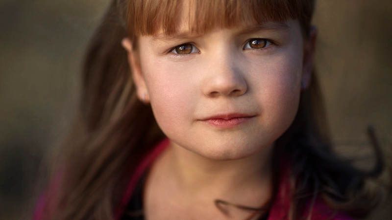 портрет, ребенок, детский портрет, взгляд, свет, 16:9   фото превью