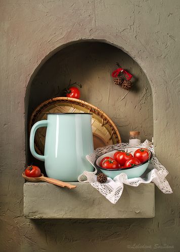 Кухонные натюрморты в нише