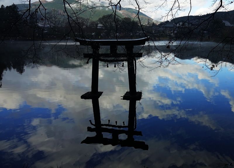 Kinrin Lake Japan фото превью