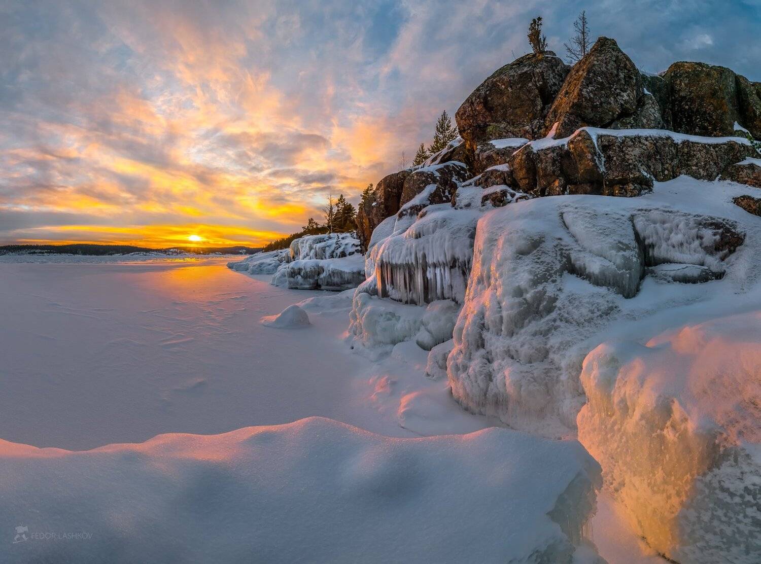 ладожское озеро, карелия, шхеры, природа, скалы, берег, камни, остров, зима, закат, снег, сосна, наледь, солнце, облака, pentax645z, pentaxrussia, pentax, Лашков Фёдор