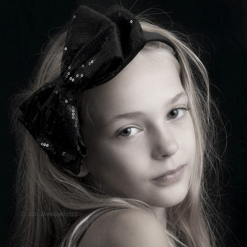 Portraits of poor kids фото превью