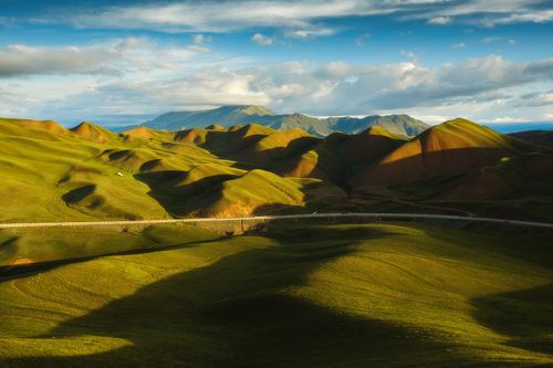 Бархатные холмы