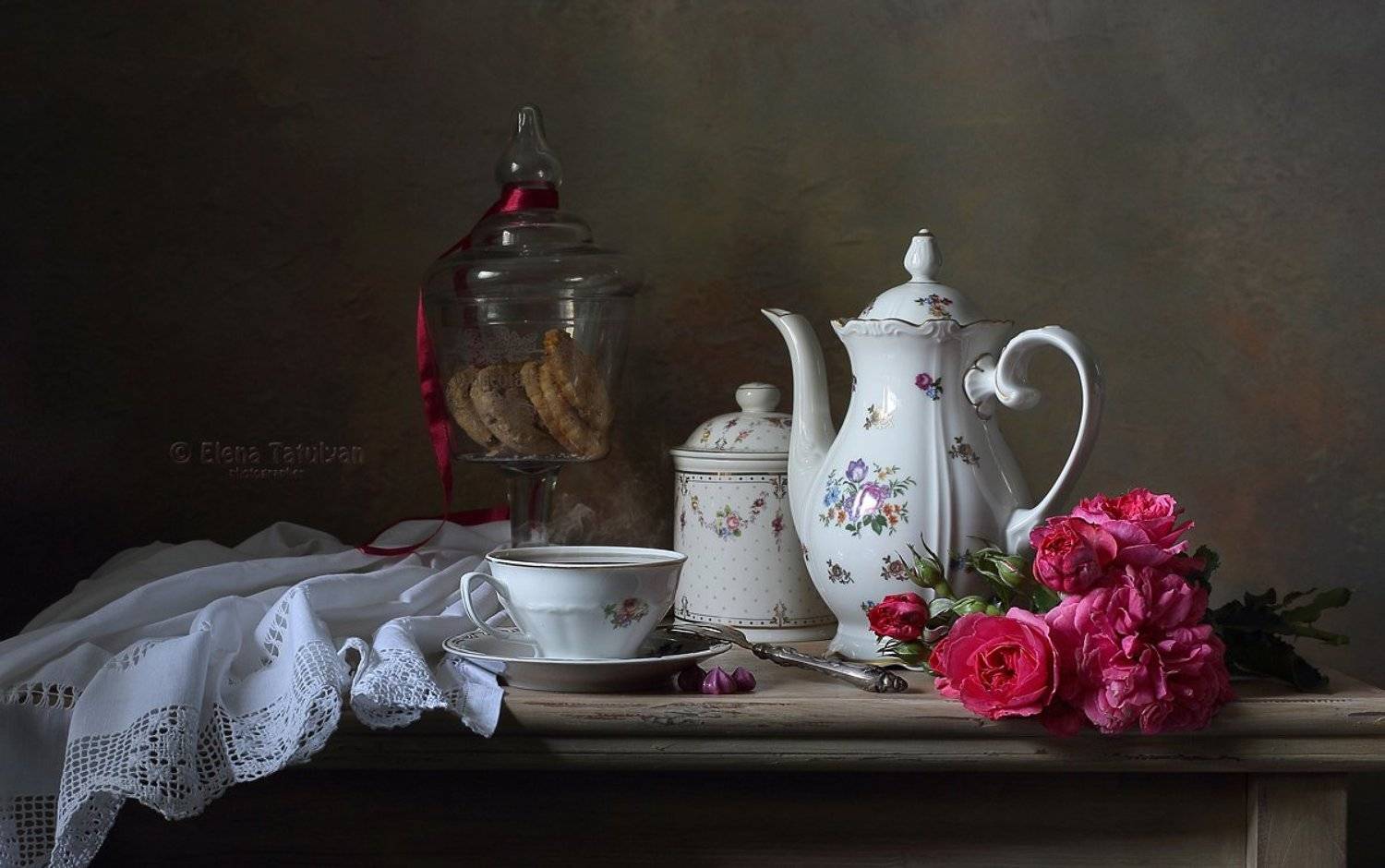 чайник, чай, печенье, розы, букет, посуда, фарфор, чашка,, Елена Татульян