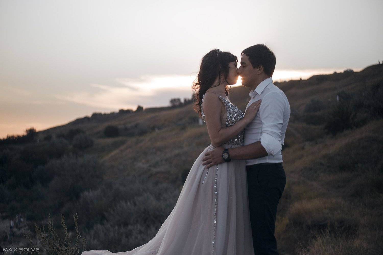 fashion, portrait, outdoor, summer, sun, sunlight, brunette, female, girls, lovestory, models, wedding, , Max Solve